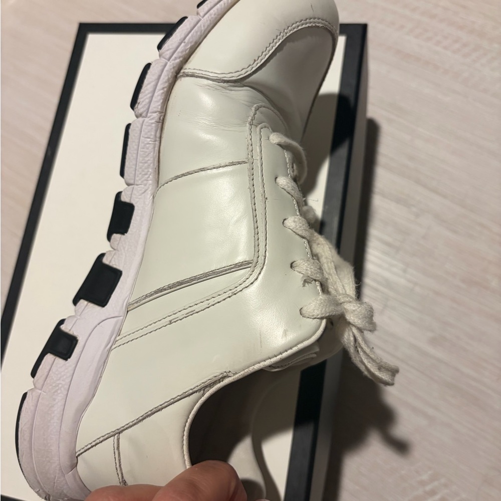 Gucci Cream White Shoes and Satin Dust Bag - Picture 4 of 10